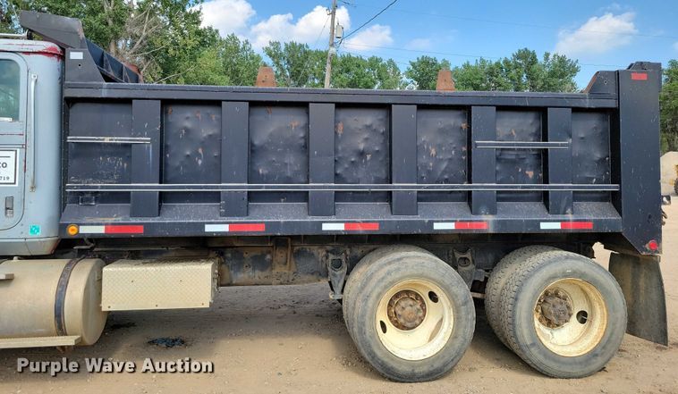 image for item DX7141 1987 International F9370 dump truck