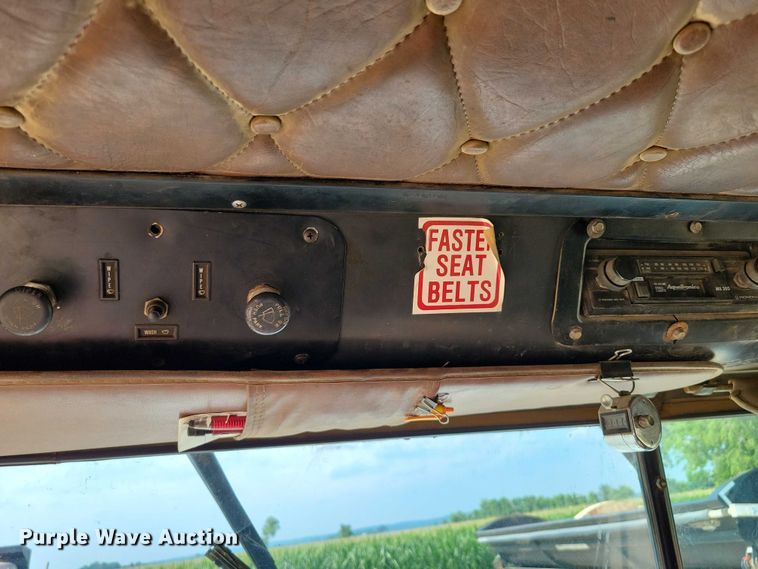 image for item DX7141 1987 International F9370 dump truck