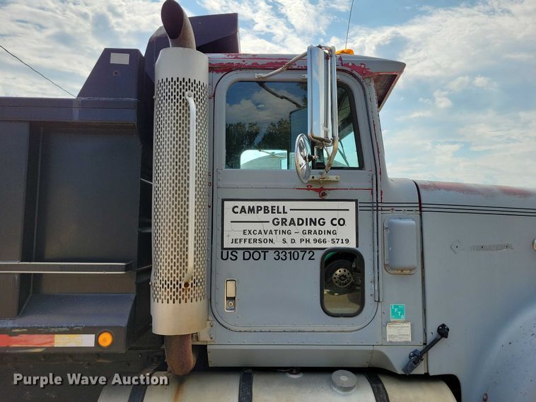 image for item DX7141 1987 International F9370 dump truck