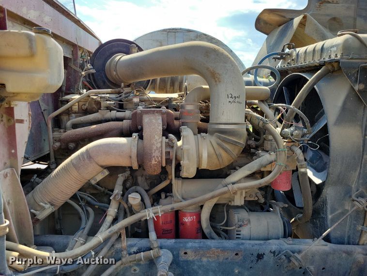 image for item DX7141 1987 International F9370 dump truck