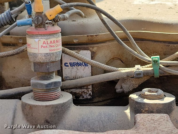 image for item DX7141 1987 International F9370 dump truck