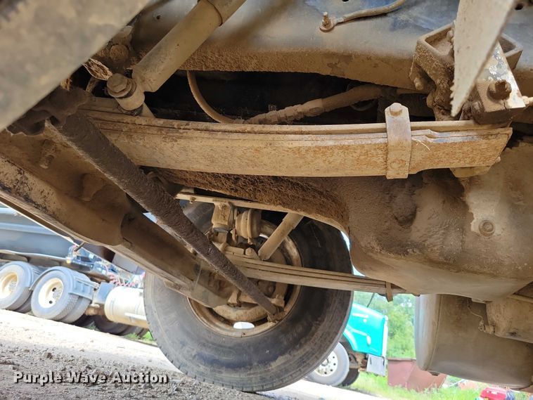 image for item DX7141 1987 International F9370 dump truck