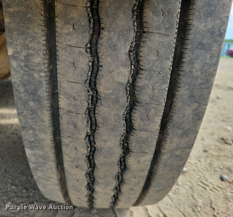 image for item DX7141 1987 International F9370 dump truck