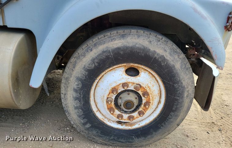 image for item DX7141 1987 International F9370 dump truck