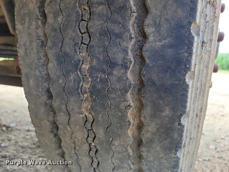 image for item DX7141 1987 International F9370 dump truck