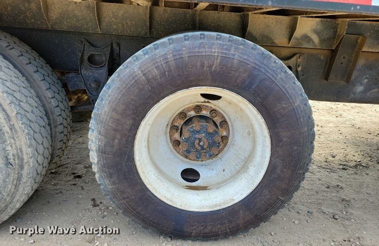 image for item DX7141 1987 International F9370 dump truck