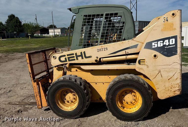 image for item DY0243 2006 Gehl 5640 Turbo skid steer loader
