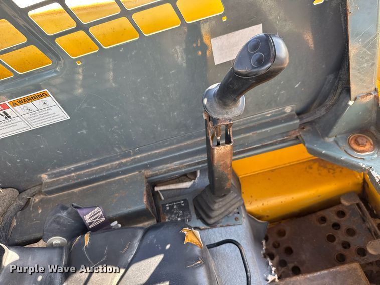 image for item DY0243 2006 Gehl 5640 Turbo skid steer loader