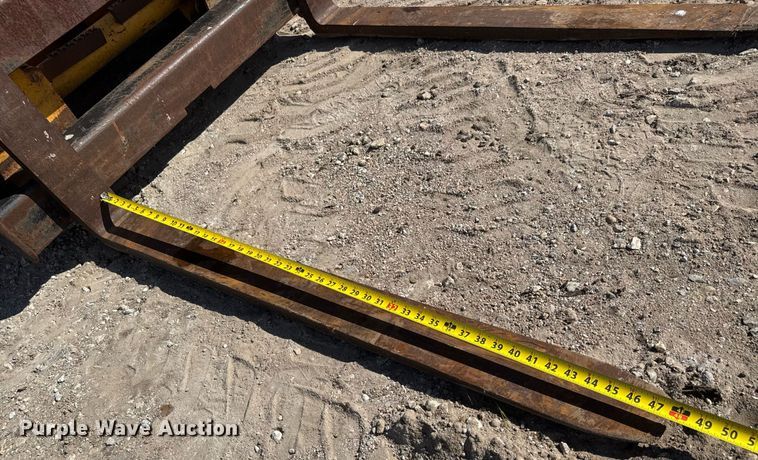 image for item DY0244 2003 John Deere 250 skid steer loader