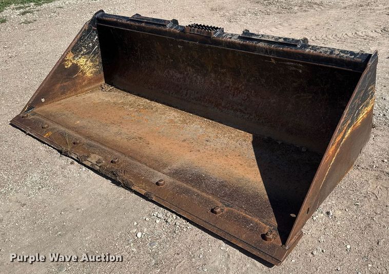 image for item DY0244 2003 John Deere 250 skid steer loader