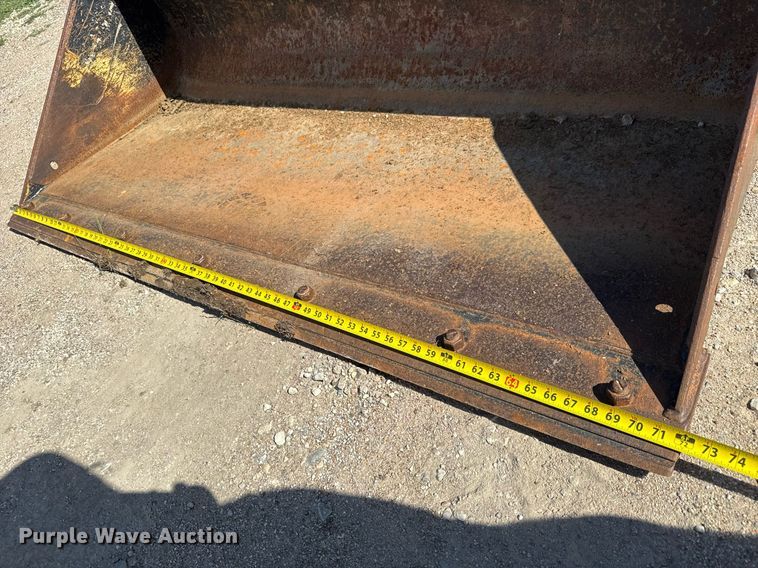 image for item DY0244 2003 John Deere 250 skid steer loader