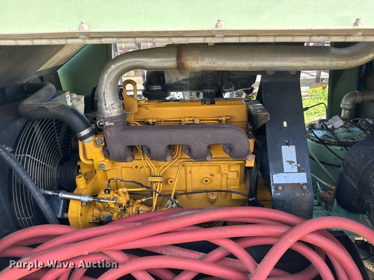 image for item DY0245 Sullair 185H DPQ JD air compressor