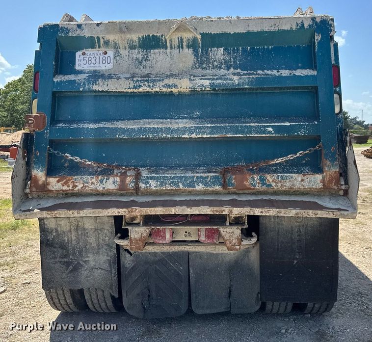 image for item DY0253 1999 Kenworth T800 dump truck