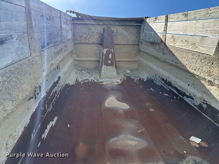 image for item DY0253 1999 Kenworth T800 dump truck