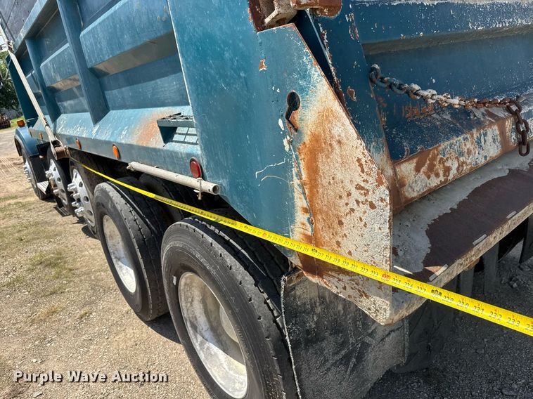 image for item DY0253 1999 Kenworth T800 dump truck