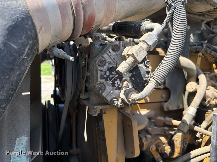 image for item DY0253 1999 Kenworth T800 dump truck