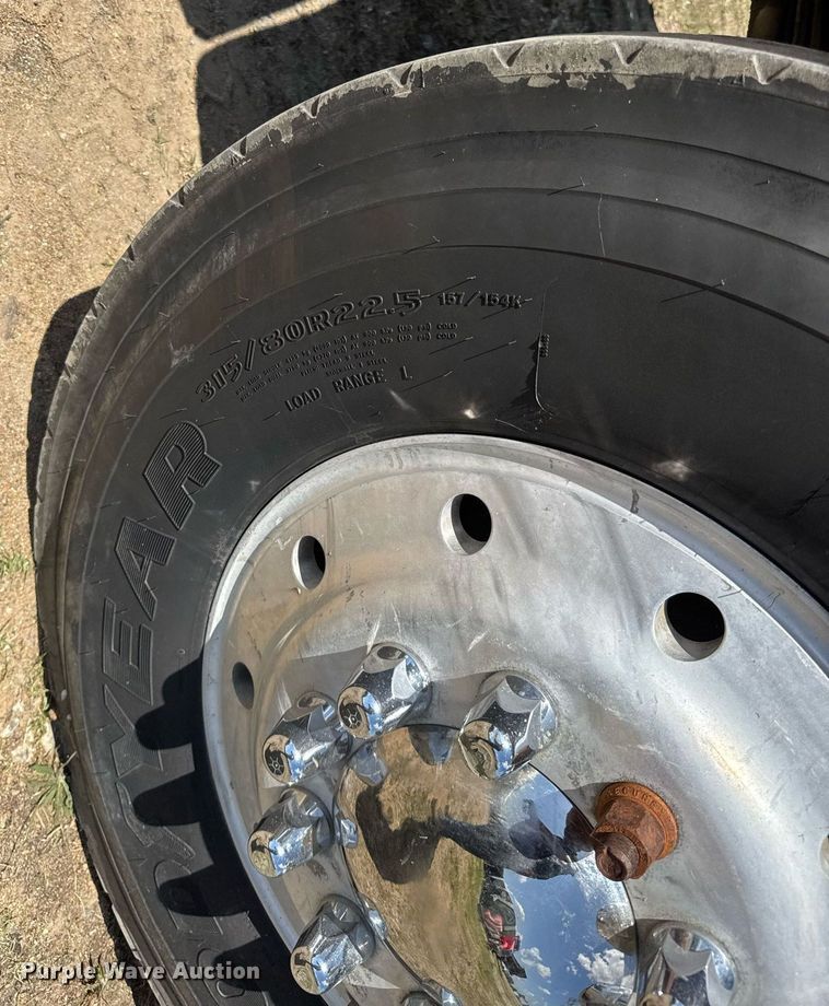 image for item DY0253 1999 Kenworth T800 dump truck