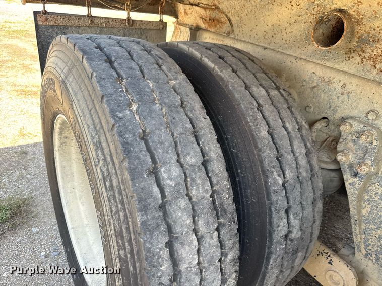 image for item DY0253 1999 Kenworth T800 dump truck