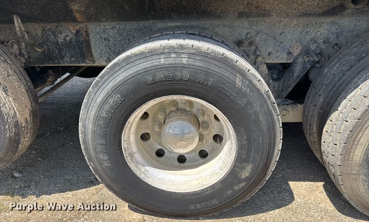 image for item DY0253 1999 Kenworth T800 dump truck