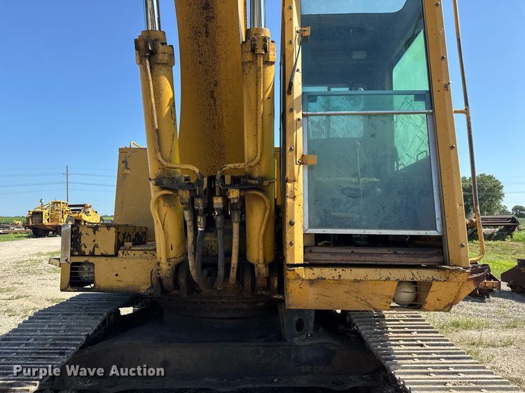image for item DY0264 1989 Caterpillar 225B LC excavator
