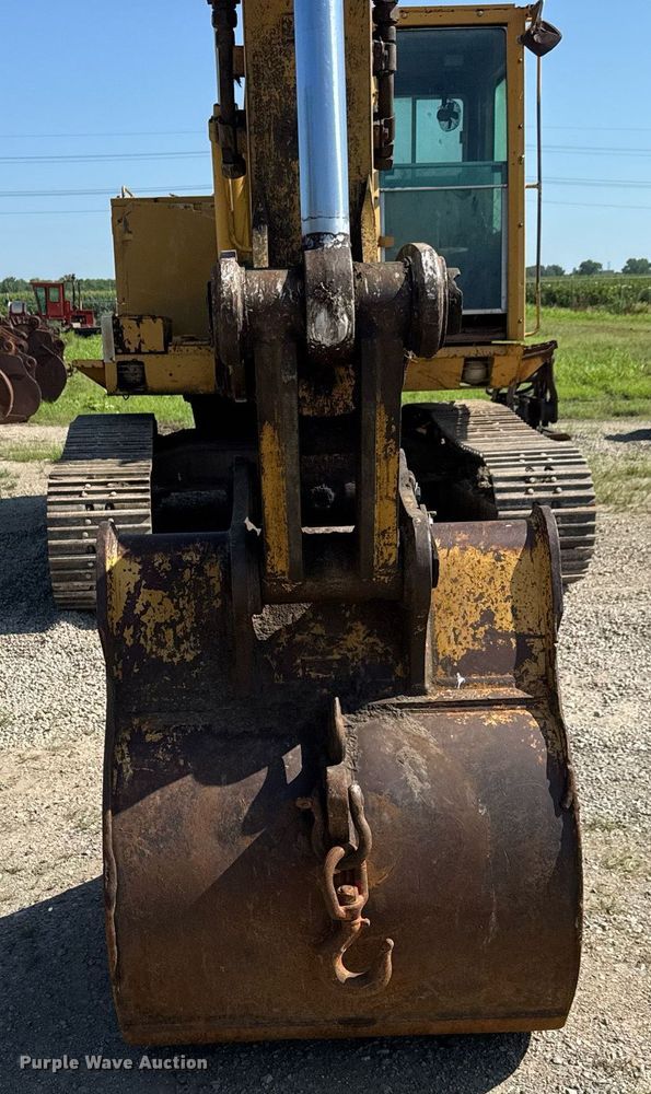image for item DY0264 1989 Caterpillar 225B LC excavator