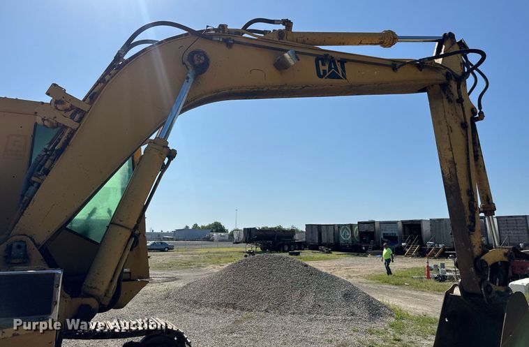 image for item DY0264 1989 Caterpillar 225B LC excavator