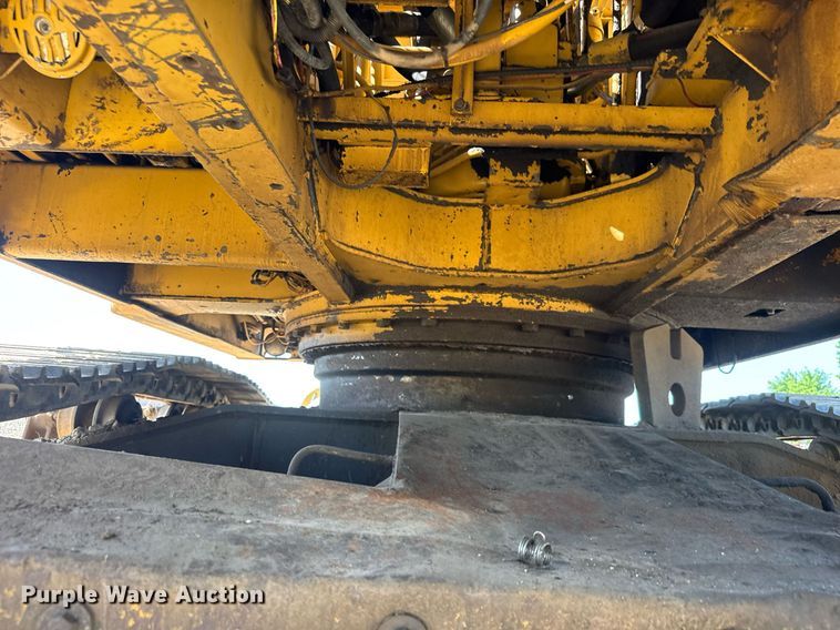 image for item DY0264 1989 Caterpillar 225B LC excavator