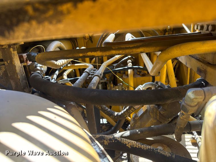 image for item DY0264 1989 Caterpillar 225B LC excavator