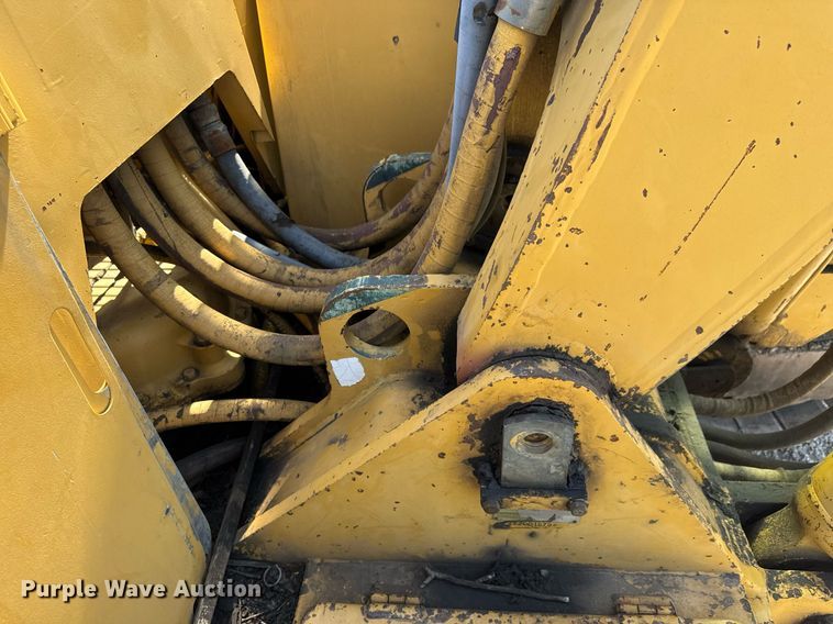 image for item DY0264 1989 Caterpillar 225B LC excavator