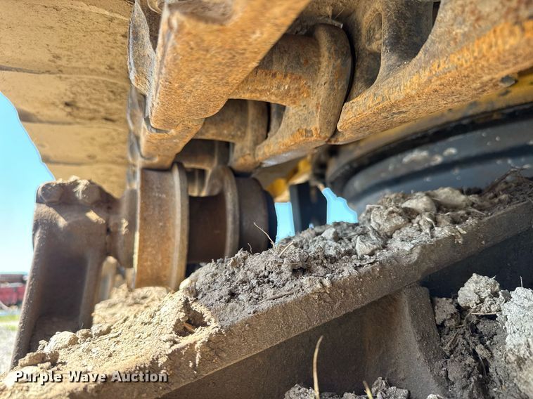 image for item DY0264 1989 Caterpillar 225B LC excavator