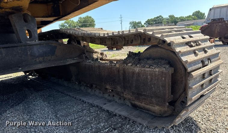 image for item DY0264 1989 Caterpillar 225B LC excavator