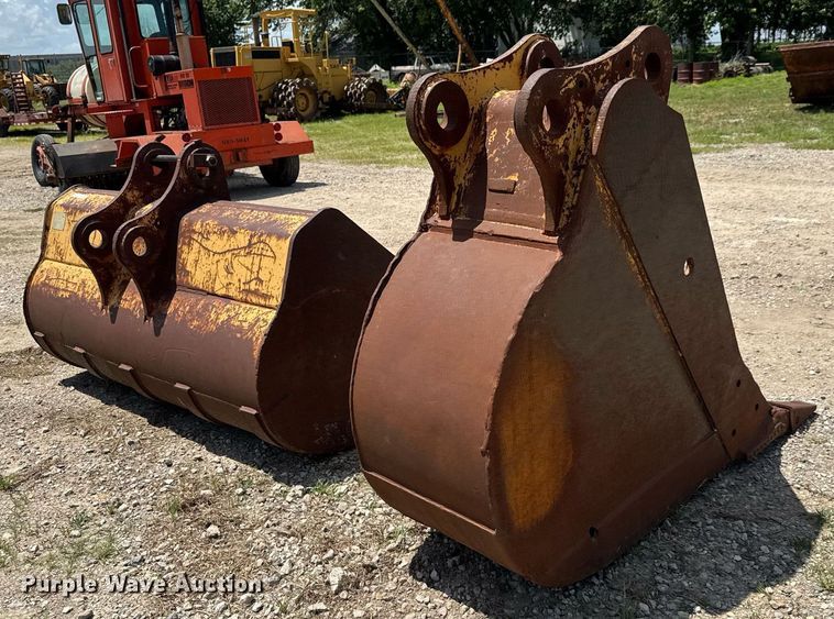 image for item DY0265 (2) excavator buckets 