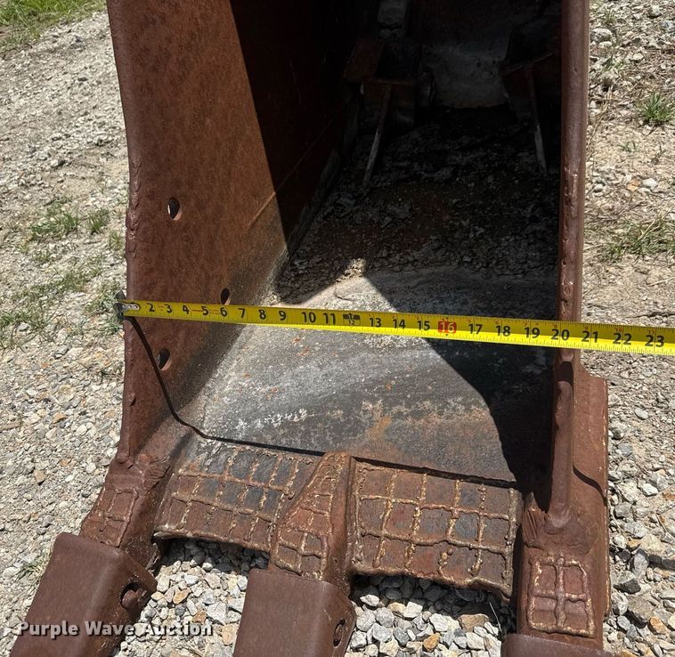 image for item DY0265 (2) excavator buckets 