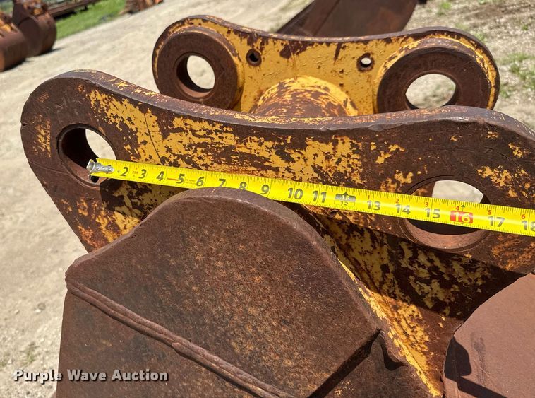 image for item DY0265 (2) excavator buckets 