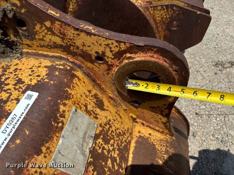 image for item DY0267 (2) excavator buckets