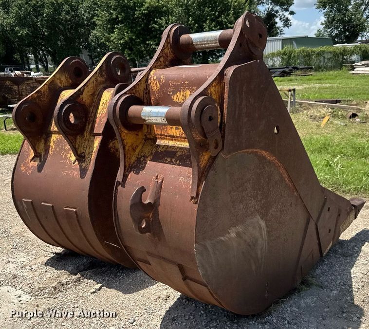 image for item DY0269 (2) excavator buckets