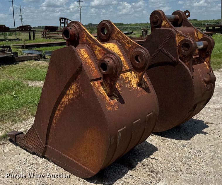 image for item DY0269 (2) excavator buckets