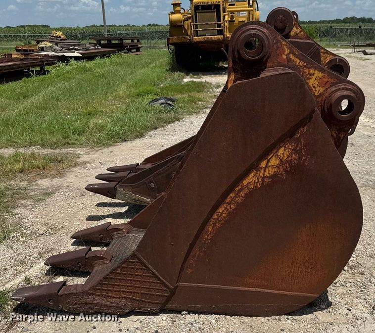 image for item DY0269 (2) excavator buckets