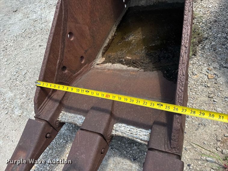 image for item DY0269 (2) excavator buckets