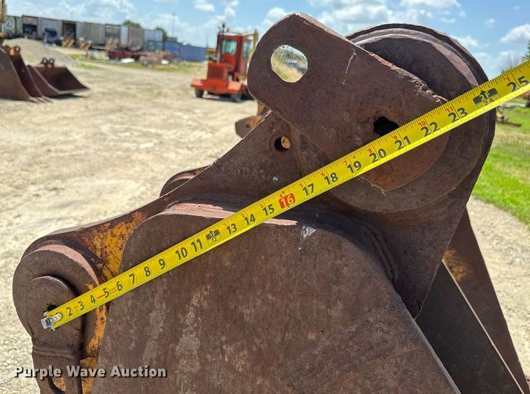 image for item DY0269 (2) excavator buckets