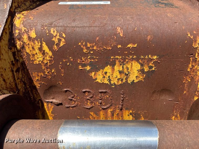 image for item DY0269 (2) excavator buckets