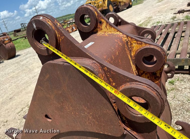 image for item DY0271 (2) excavator buckets