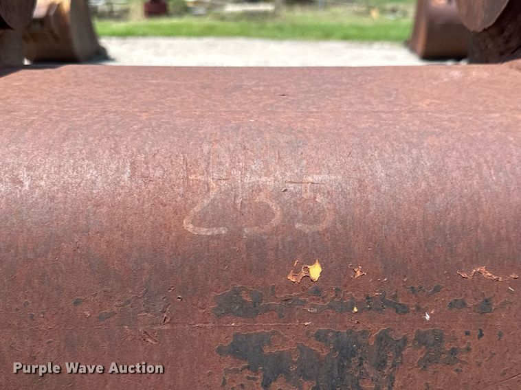 image for item DY0271 (2) excavator buckets