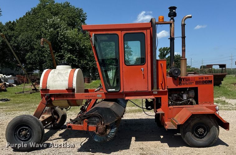 image for item DY0277 Bergkamp Hydra-Broom HB10 broom