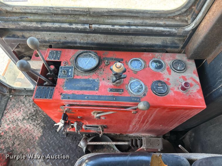 image for item DY0277 Bergkamp Hydra-Broom HB10 broom