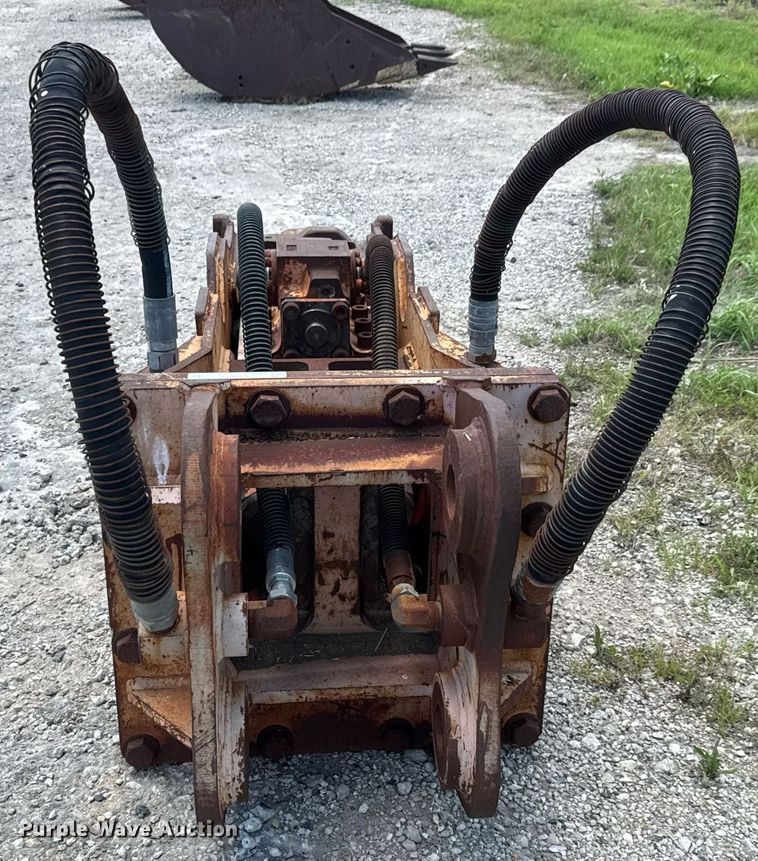 image for item DY0278 NPK H-16X breaker