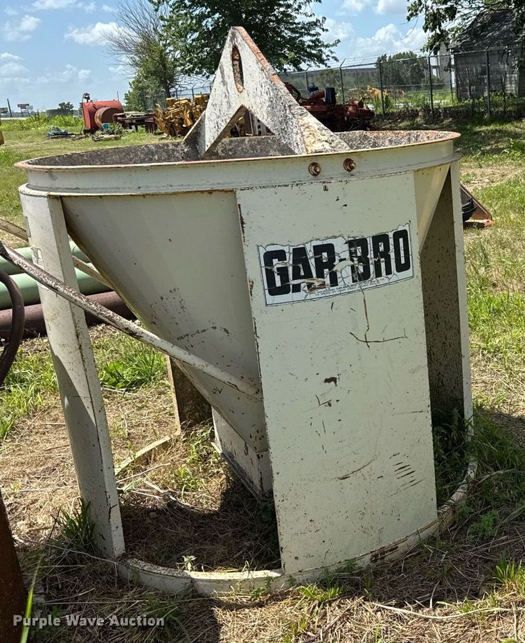 image for item DY0286 (4) concrete buckets