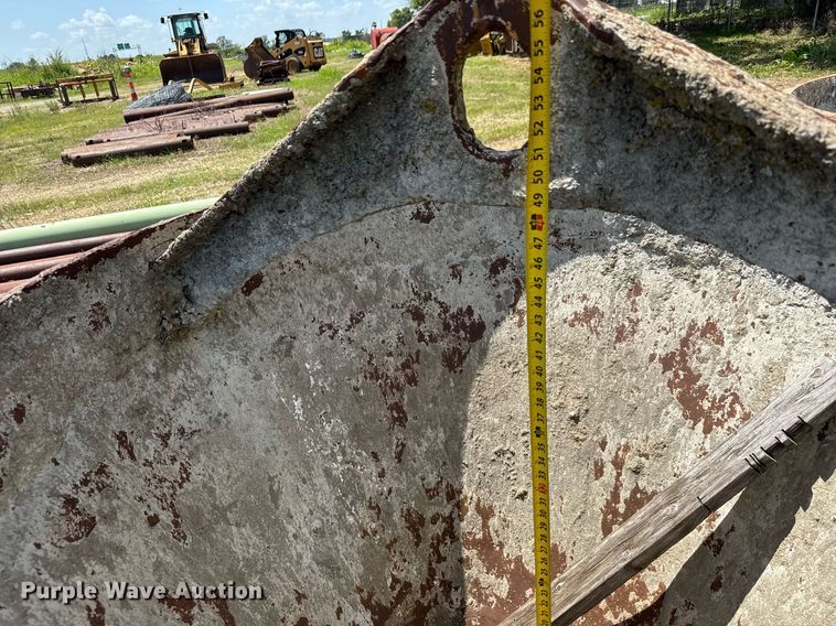 image for item DY0286 (4) concrete buckets