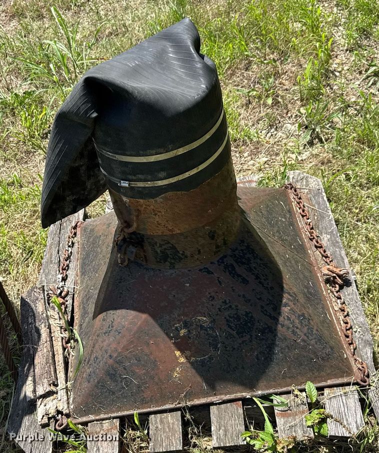 image for item DY0286 (4) concrete buckets