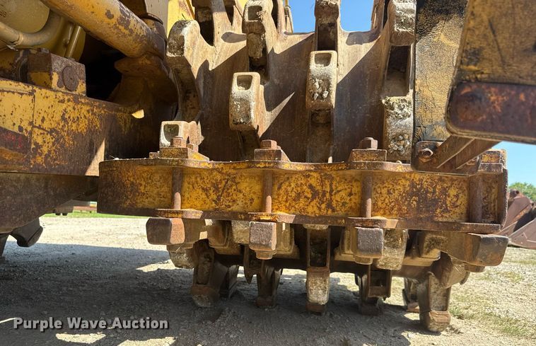 image for item DY0287 1984 Caterpillar 815B soil compactor